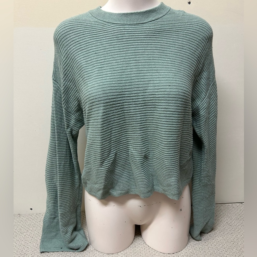 2/$20❤️- SWEATER | Women’s Dynamite cropped sweater size large